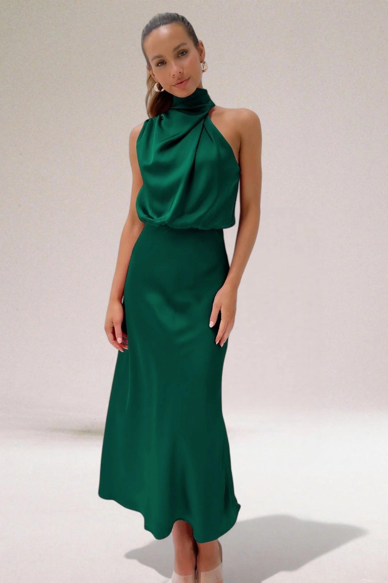 Mía | Elegante vestido con escote halter