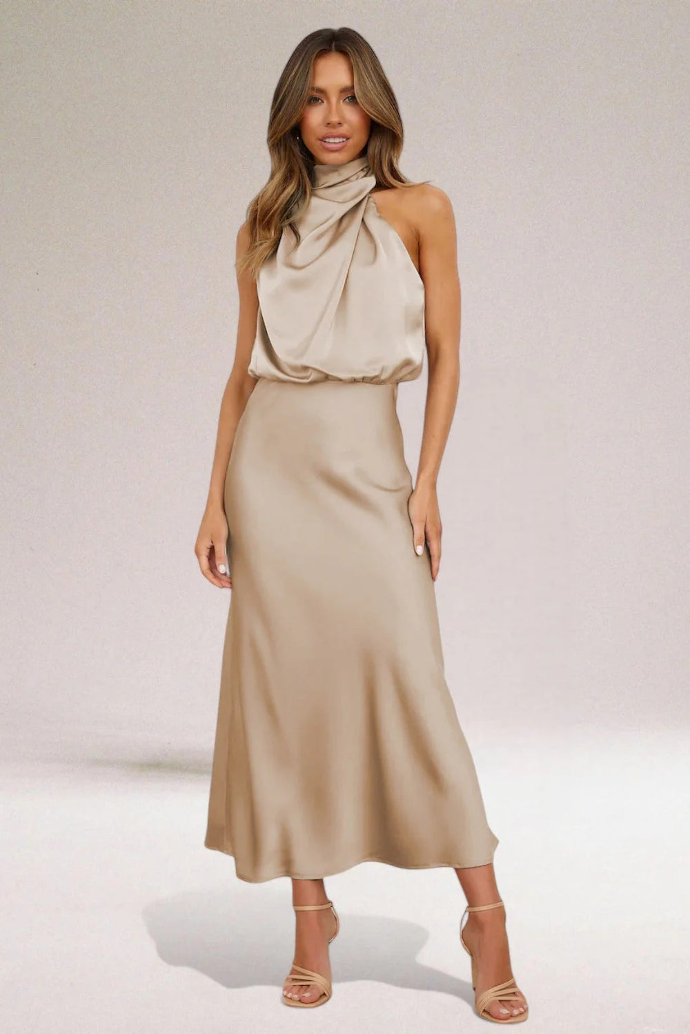 Mía | Elegante vestido con escote halter
