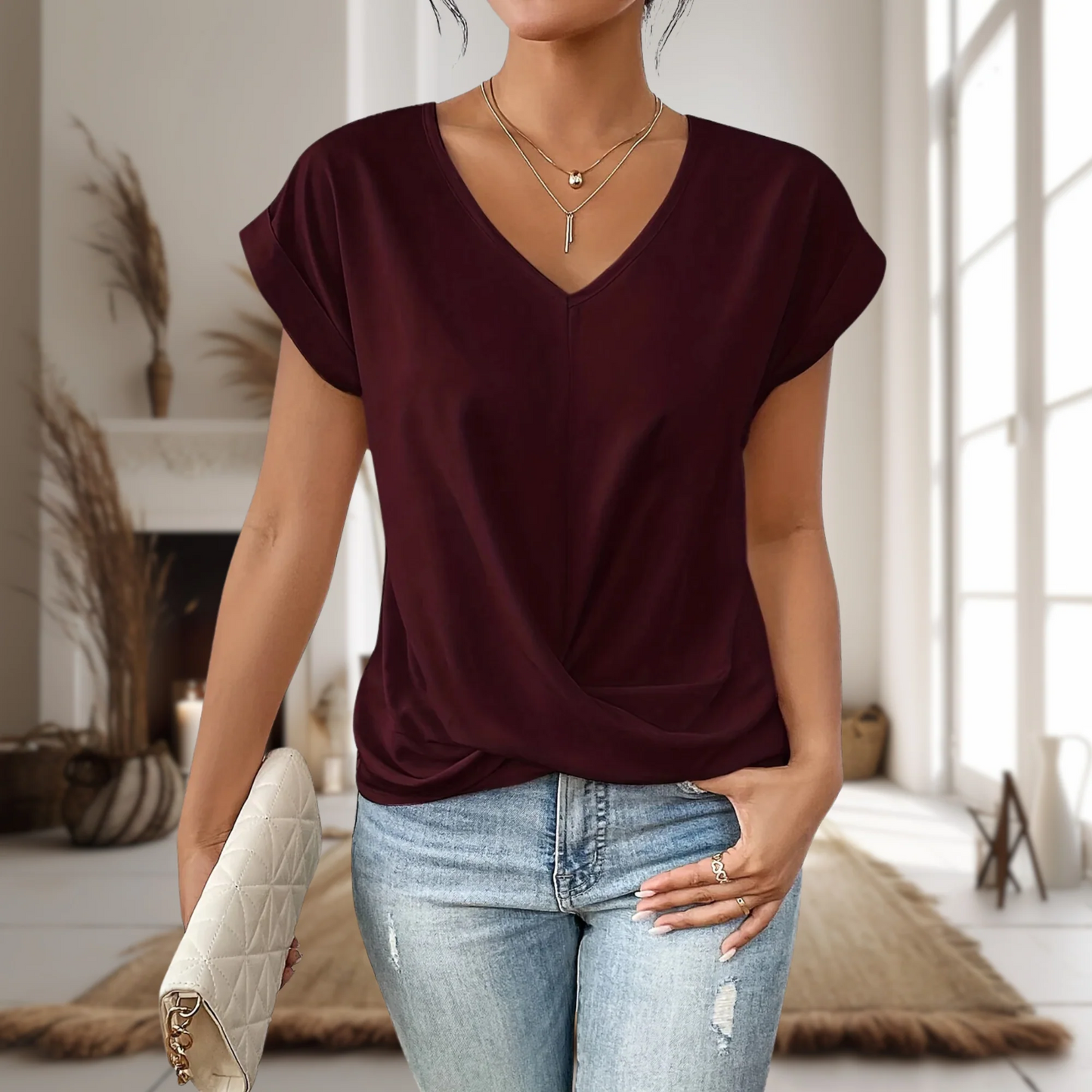 Ariadna | Camiseta informal con escote corazón