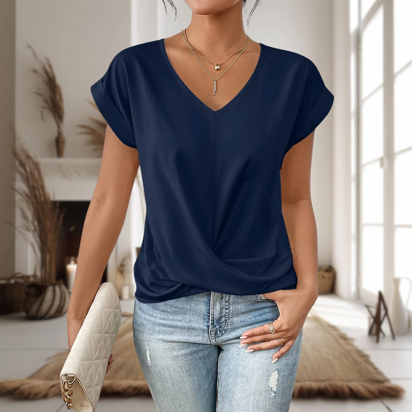 Ariadna | Camiseta informal con escote corazón