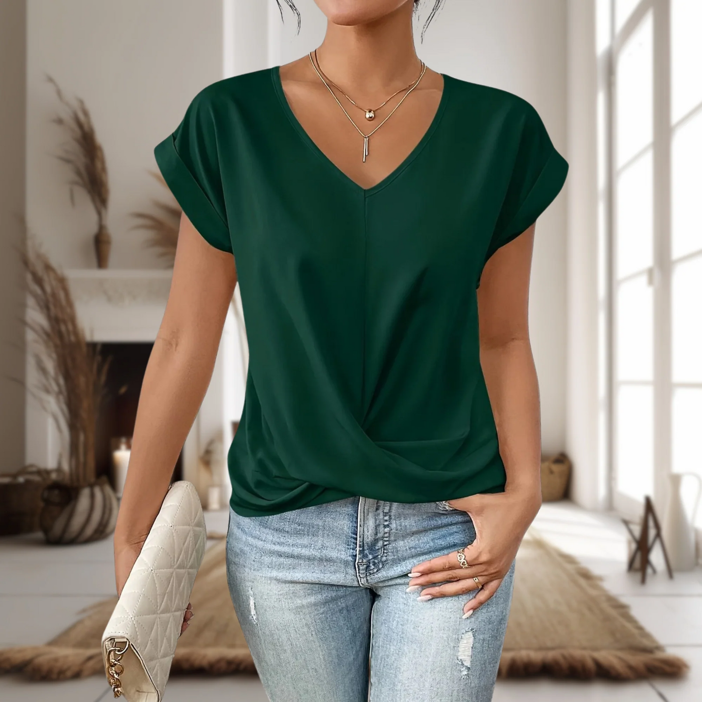 Ariadna | Camiseta informal con escote corazón