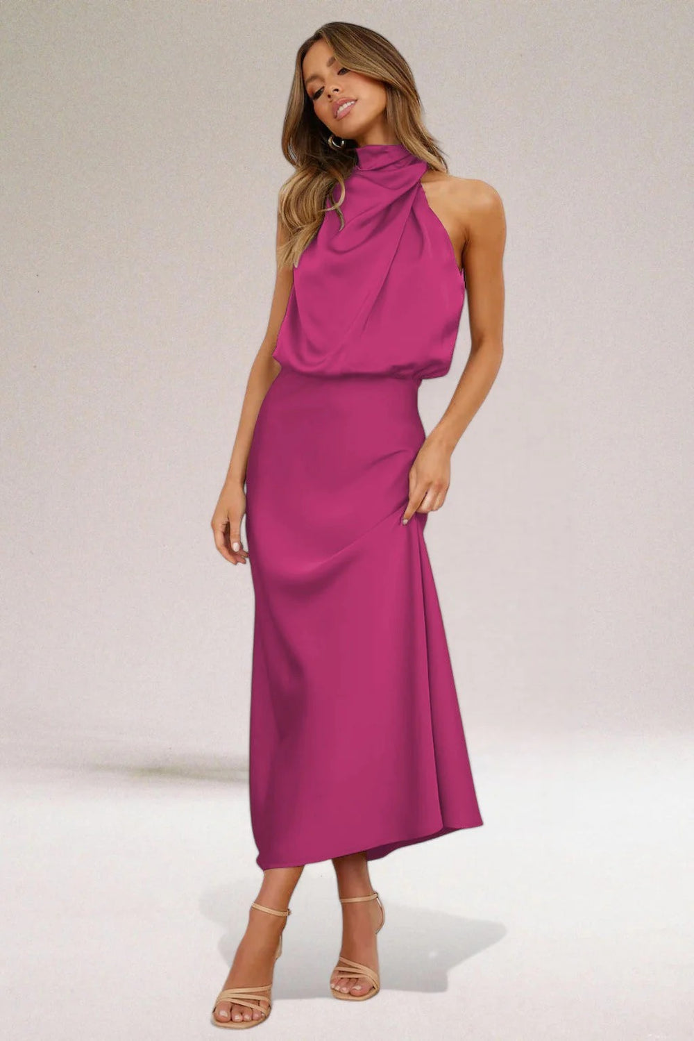 Mía | Elegante vestido con escote halter