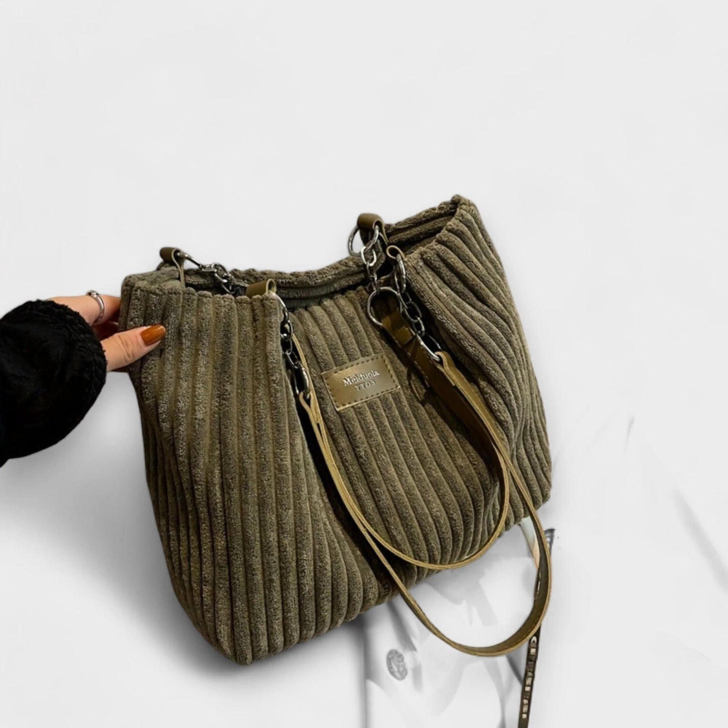 Paula | Bolso de hombro de terciopelo suave