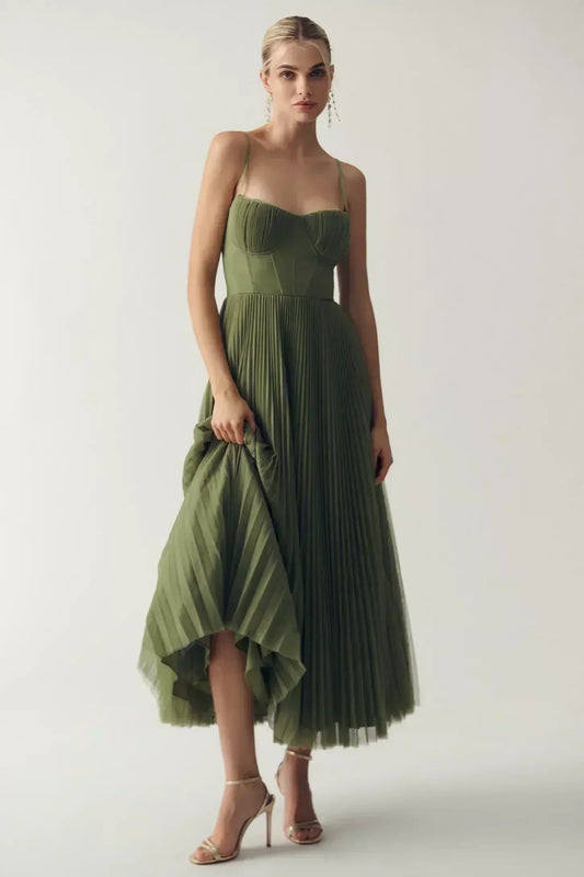Olivia | Vestido elegante con espalda descubierta